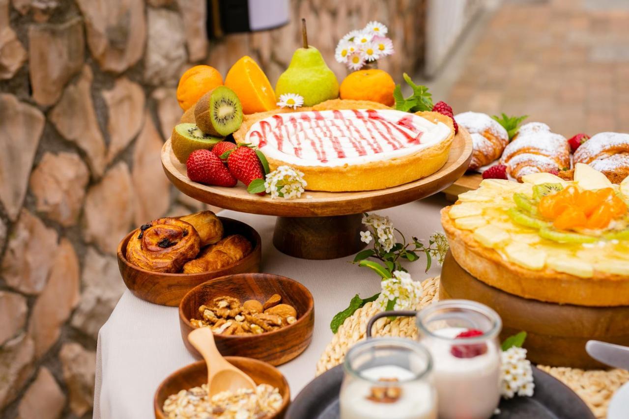 New Bristol Sport Hotel تْشيزيناتيكو المظهر الخارجي الصورة