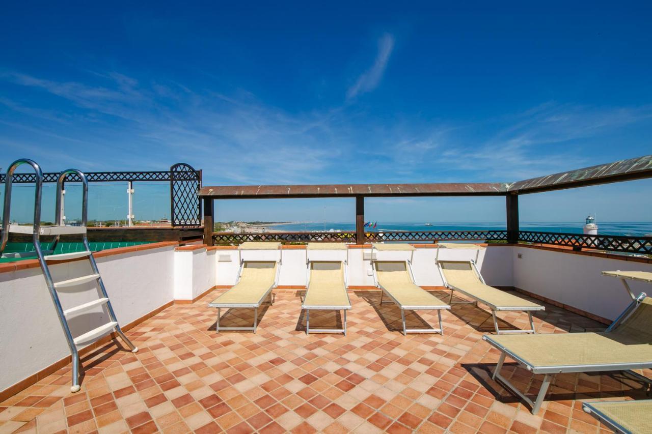 New Bristol Sport Hotel تْشيزيناتيكو المظهر الخارجي الصورة